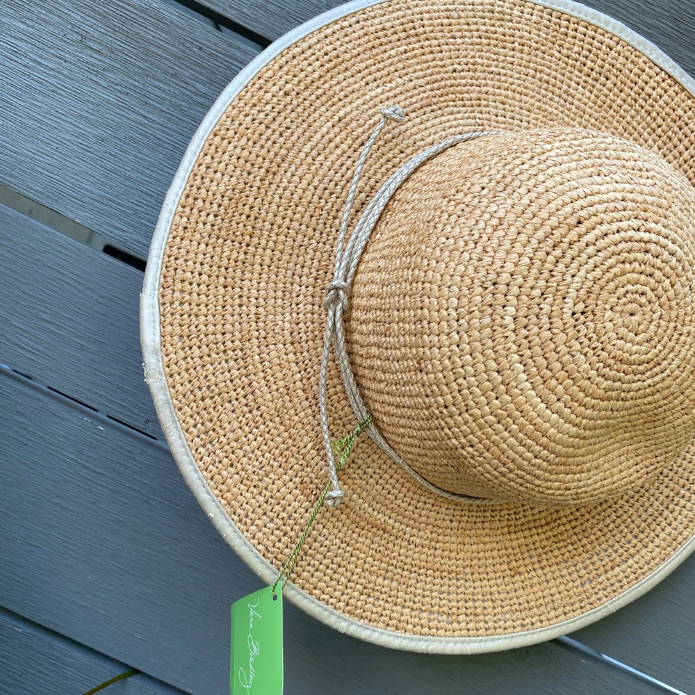 Vera Bradley Sittin’ in a Tree Sun hat